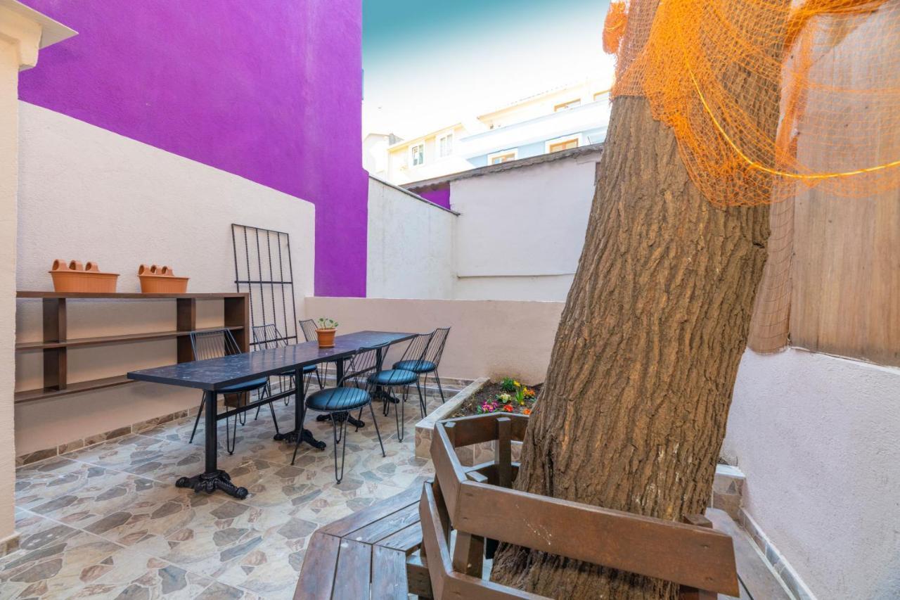 Taksim Wooden House Hostel Istanbul Exterior foto
